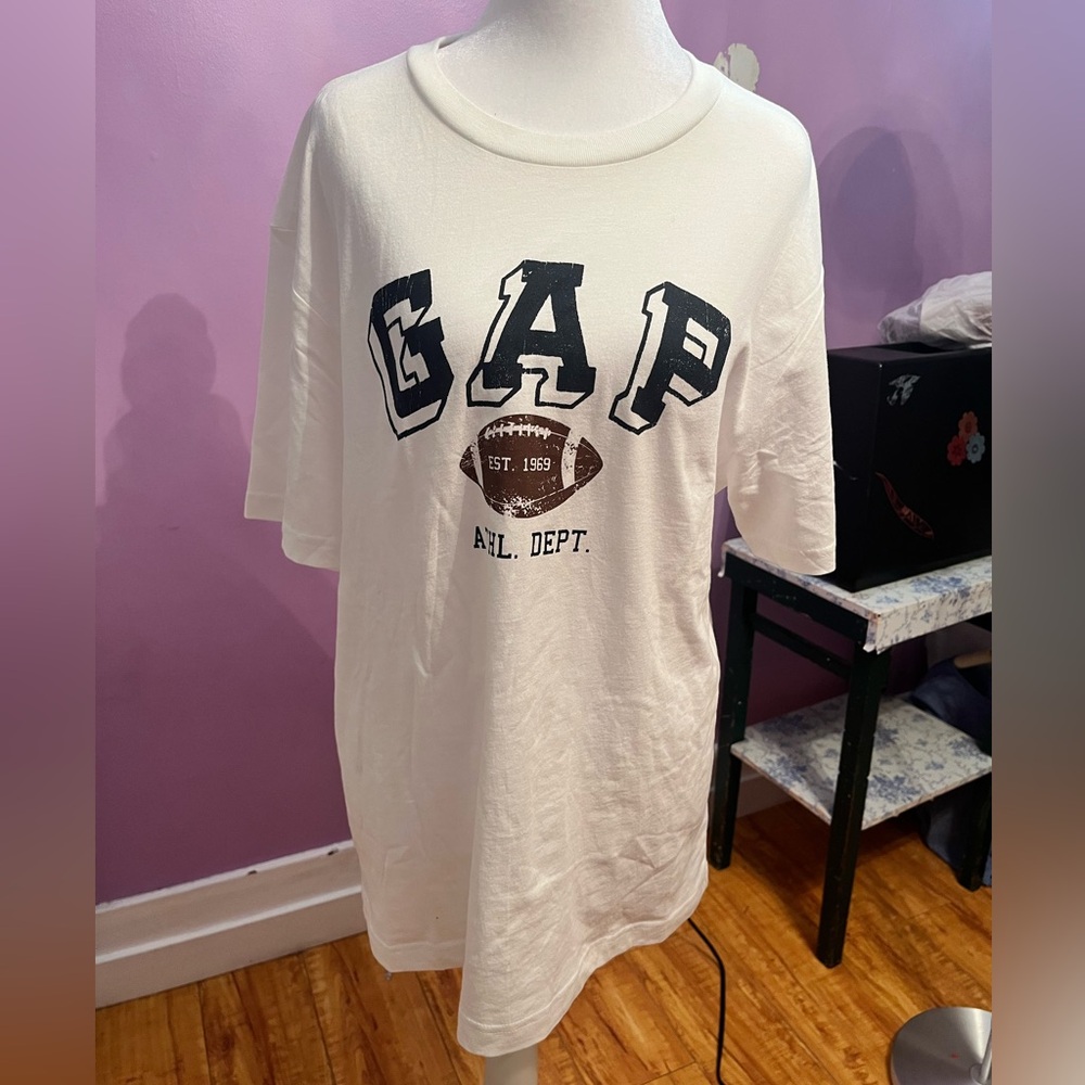 GAP Soft White Relaxed Crew Tee